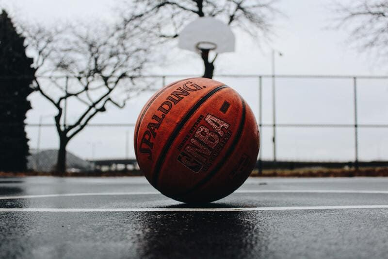 Os 20 melhores jogadores de basquete do Brasil na história  Melhor jogador  de basquete, Jogadores de basquete, Basquete