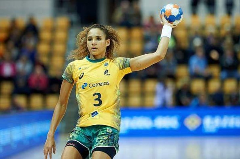 Handebol: Alexandra Nascimento é eleita a melhor jogadora do mundo