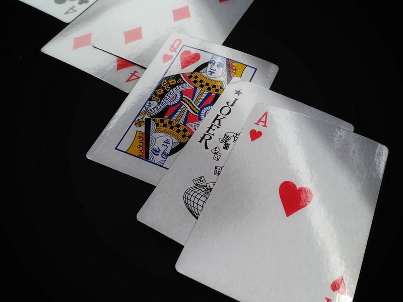 Qual é o verdadeiro significado das cartas do baralho? - Bodog