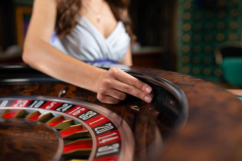 Ruleta con Dealer en Vivo