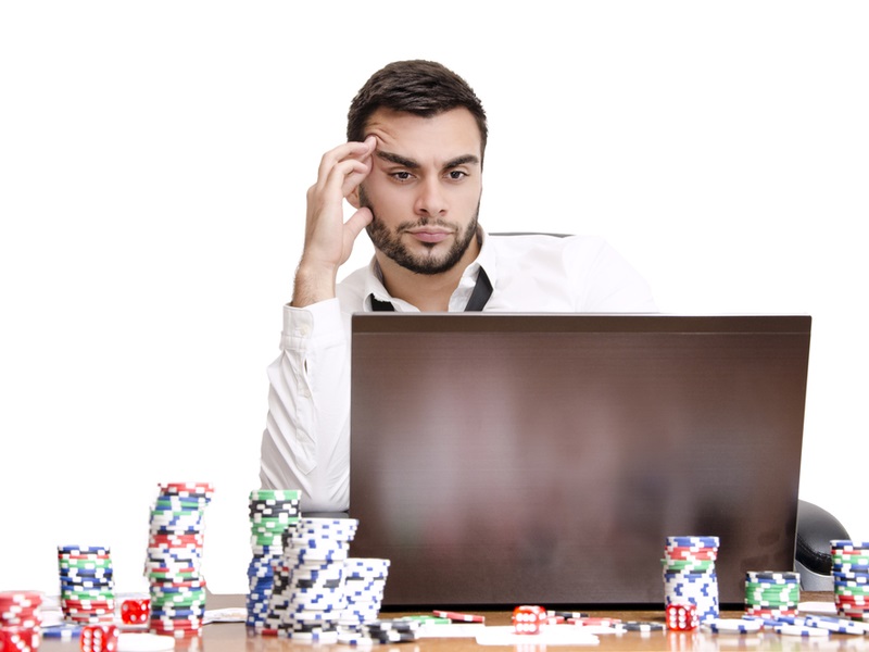 fold poker online analise