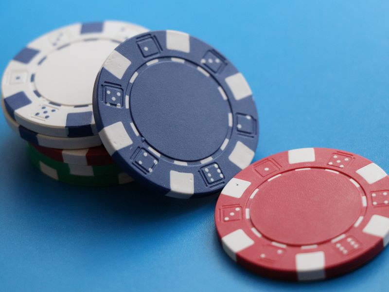 Jogo short stack em torneios de poker