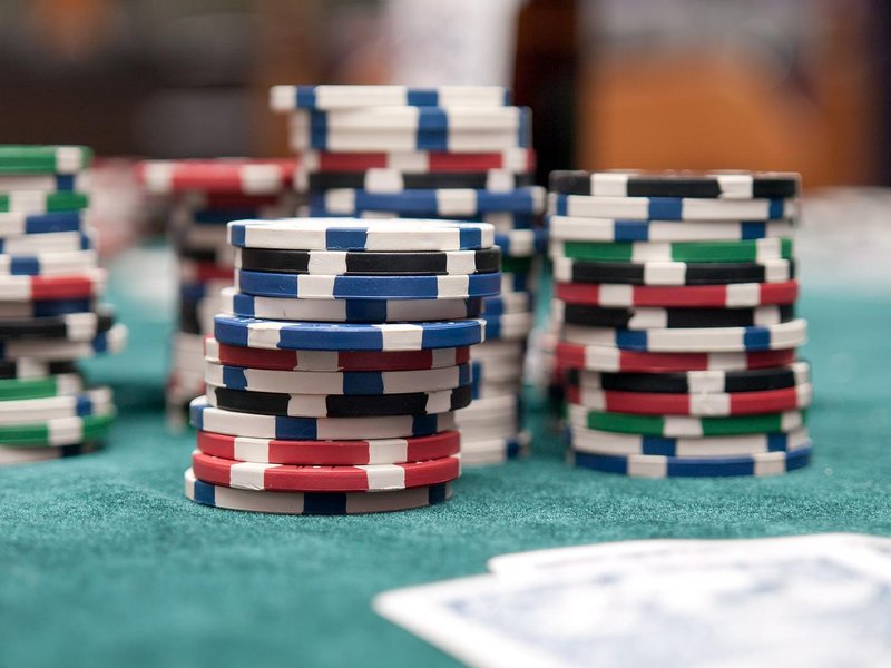 bluff poker estrategias