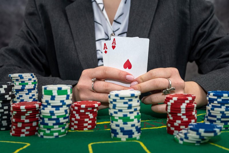 Guia para iniciantes no Blackjack. Como jogar 21 no baralho?