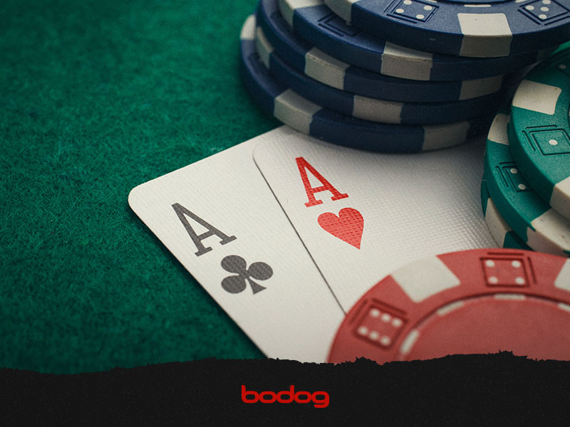 Jogo short stack em torneios de poker