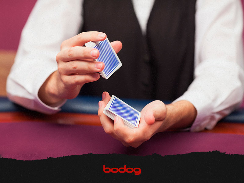 Saiba o que são os blinds no poker - Bodog