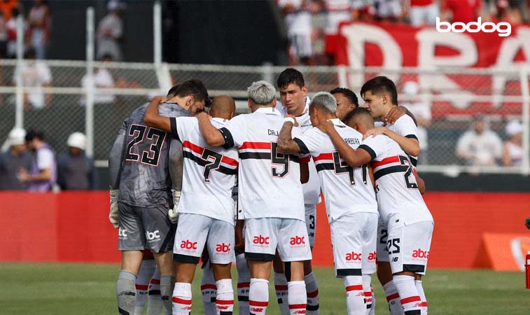 Como o São Paulo chega para o jogo contra o Palmeiras pelo Brasileirão