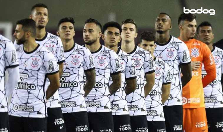 Assim chega o Corinthians
