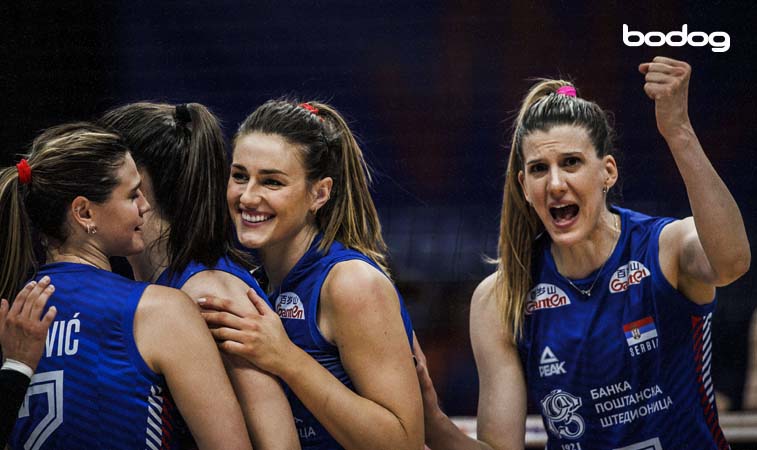 A seleção de vôlei sérvia feminina preparada para as competições